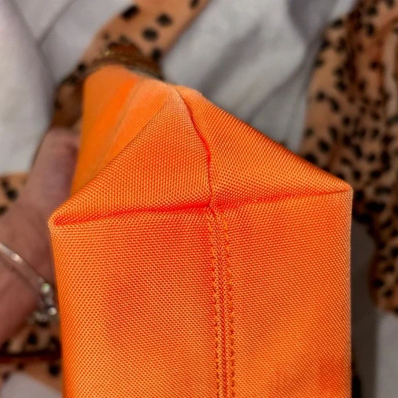 Dooney and Burke NWOT Orange Crossbody Shoulder Bag with Front Zip Pocket - Picture 5 of 9